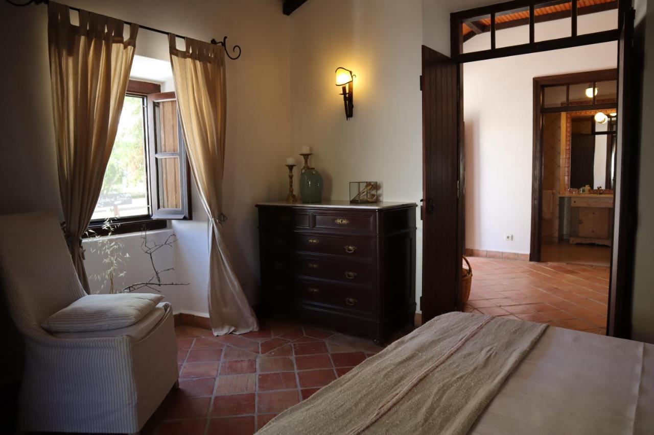 Os Agostos Bed & Breakfast Eksteriør bilde