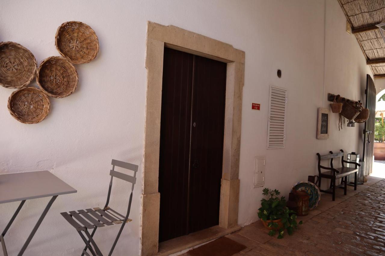 Os Agostos Bed & Breakfast Eksteriør bilde