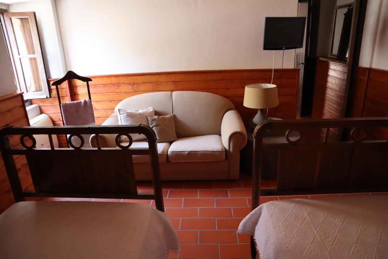Os Agostos Bed & Breakfast Eksteriør bilde