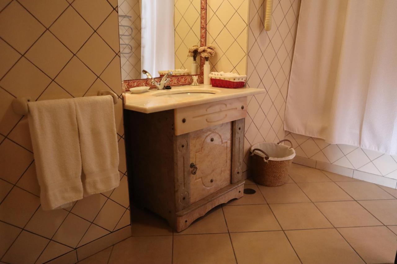 Os Agostos Bed & Breakfast Eksteriør bilde